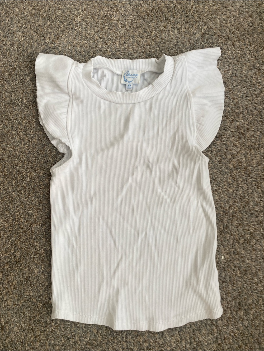 Francesca's Collections White Ribbed Flutter Sleeve Tank - Kids
